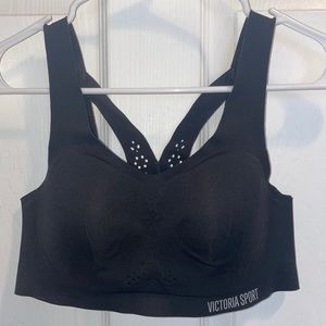 Victoria sport bra